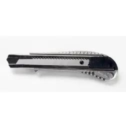 Xato  Faca Alcatifa 18mm Alumínio  Mader  H MADER HAND TOOLS - 1250340067
