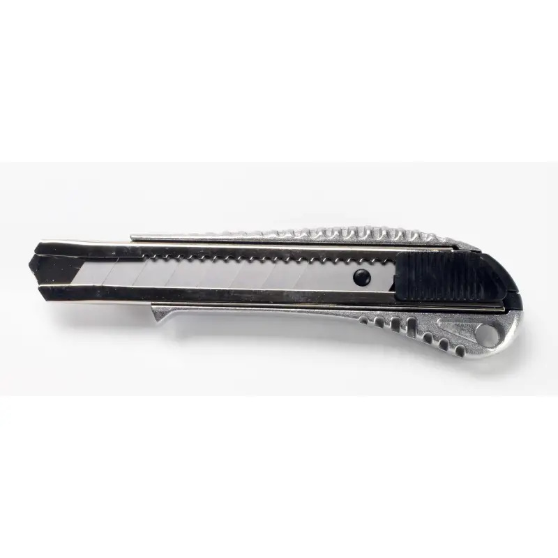 Xato  Faca Alcatifa 18mm Alumínio  Mader  H MADER HAND TOOLS